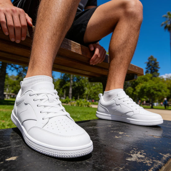 Zapato minimalista blanco usabilidad hombre urbano — Saguaro Wonderland lifestyle Santiago Chile